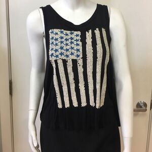 IT CLOSET MUSCLE top